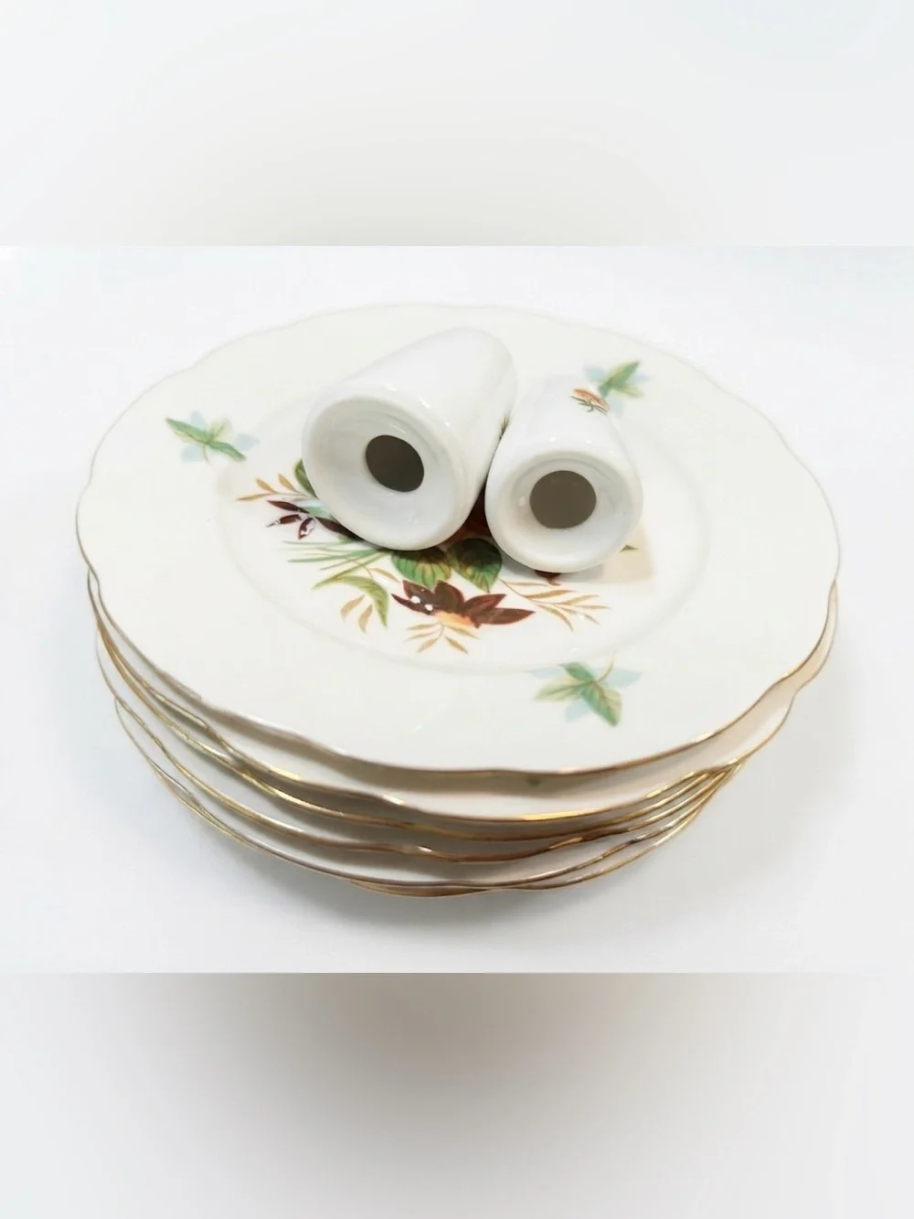 7.5” Vintage Ćmielów Poland Porcelain Floral Dessert Plates (Set of 5) Gold Rim